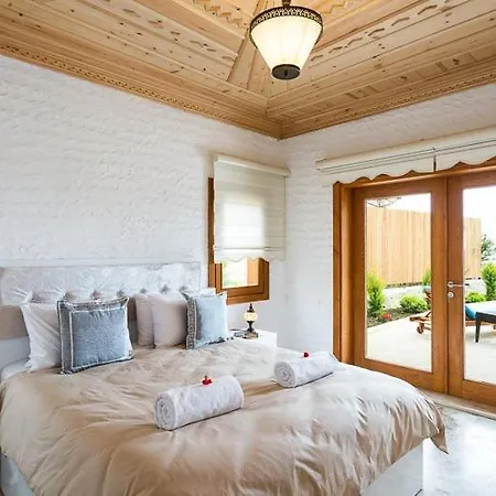Islamlar Sleeps 2 With Pool Air Con And Wifi *