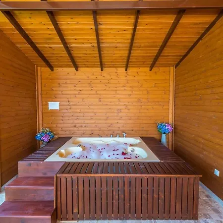וילה Islamlar Sleeps 2 With Pool Air Con And Wifi